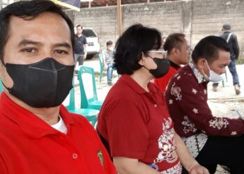 Pembukaan kegiatan Pasar Murah serentak oleh Gubernur Kalteng yang diikuti secara oleh jajaran Disdagkop UKM Kab Bartim, Minggu (18/9/2022) pagi. (foto : ist)