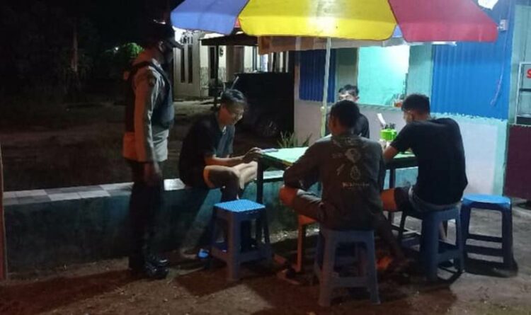 Personel Tewang Sanggalang Garing dan Pulau Malan melakukan patroli, Sabtu (17/9/2022) malam. (Ist)