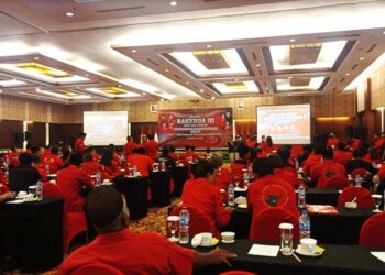 Ribka Tjiptaning Buka Rakerda III DPD PDI Perjuangan Kalteng