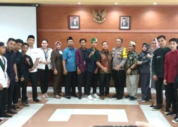 HMI Cabang Kuala Kapuas Sampaikan 4 Tuntutan ke DPRD Terkait Kenaikan BBM