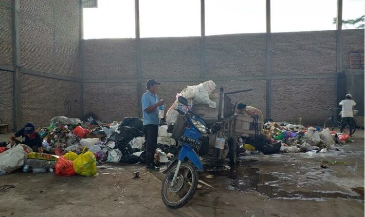 Depo sampah di Kecamatan Baamang, Jalan SMP 3 Sampit