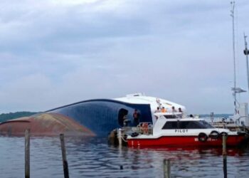KM Satya Kencana III tenggelam di kumai