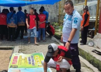 Narapidana di Lapas Sampit Diajari Membuat Pakan Ikan