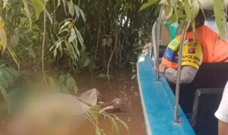 Pria 98 Tahun Ditemukan Tewas Sangkut di Dahan Pohon di Desa Pantai Laga