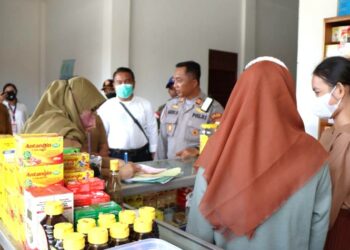 Tim Gabungan Cek Penjualan Obat Sirop di Katingan