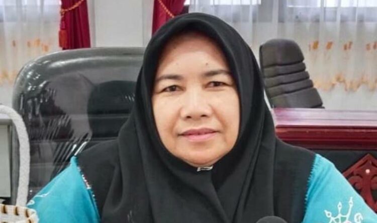 Anggota DPRD Gumas Hj Siti Hilmiah