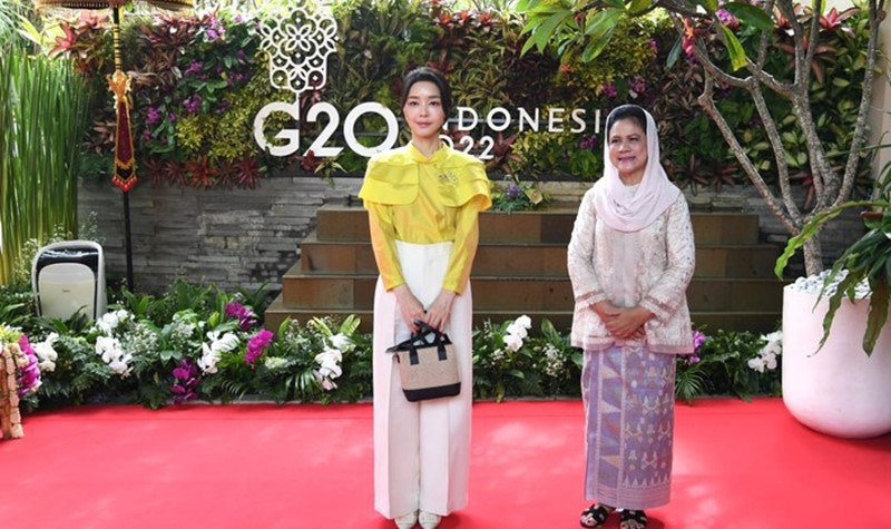 Intip Gaya Fesyen Para Ibu Negara di KTT G20 Bali, Cantik dan Elegan