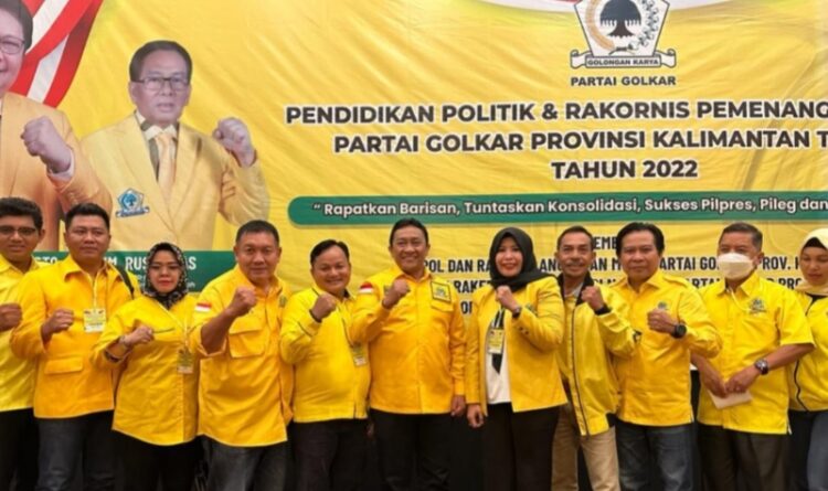 Anggota Fraksi Golkar DPRD Kapuas Ikuti Pendidikan Politik