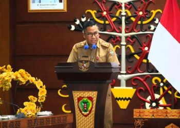 Asisten Ekbang Buka Rakor Pembinaan SDM LPSE Se- Kalteng.