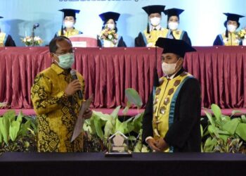 Kepala Dinas Kesehatan Suyuti Syamsul Harapkan Lulusan Polkesraya Bisa Mendunia