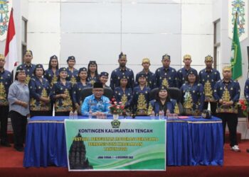 Teks Poto: Pelepasan kontingen Kalteng oleh Kepala Kantor Wilayah Kementerian Agama Kalteng