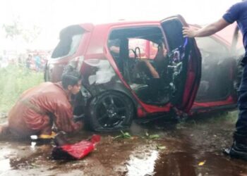Gegara Bakar Sampah, Ayla Terbakar