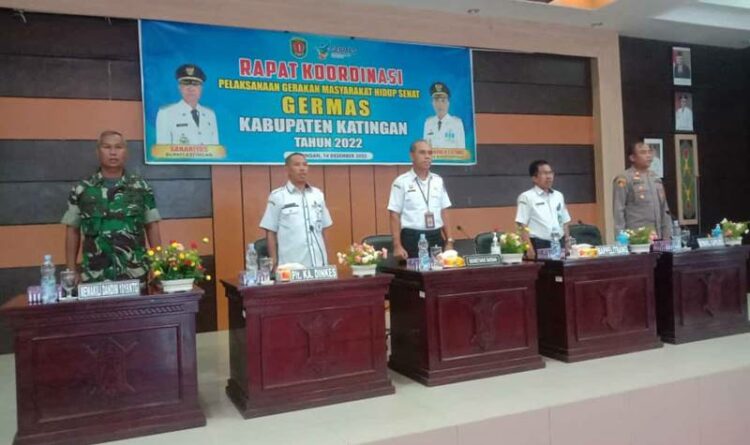 sekda Katingan Pransang ketika membuka rapat koordinasi Germas di aula Bappelitbang Kabupaten Katingan, Rabu (14/12/2022).