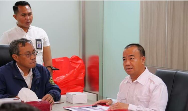 Bupati Seruyan, Yulhaidir menggelar pertemuan bersama Ditjen Migas diwakili Direktur Pembinaan Usaha Hilir Migas, Maompang Harahap.
