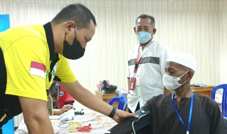 Ratusan Calon Jemaah Haji Kapuas Jalani Tes Kesehatan