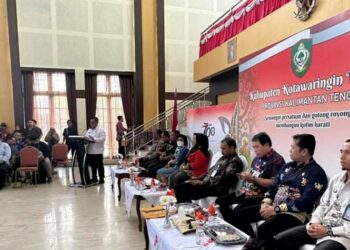 Kegiatan kick off penandatanganan kontrak barang dan jasa di Aula Rujab Bupati Kotim, Kamis (12/1/2023).