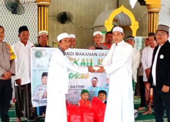 DPD BKPRMI dan Polres Gumas Polres Laksanakan Jumat Bersedekah