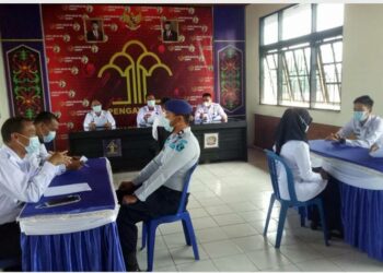 Pegawai Lembaga Pemasyarakatan Kelas IIB Sampit saat mengikuti assement