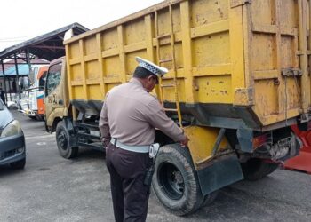 Polisi Dalami Insiden Pemuda Tewas Senggol Bak Truk Sampah
