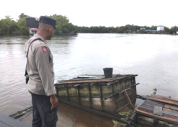 Polsek Bukit Batu Lakukan Peninjauan Debit Air di DAS Rungan