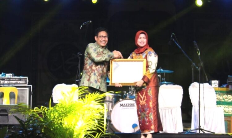 Berhasil Kelola Dana PNPM-MP, Barito Selatan Terima Penghargaan
