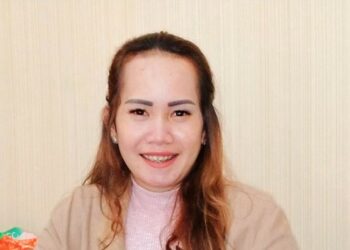 WAWANCARA : Anggota DPRD Gumas Nomi Aprilia saat dibincangi awak media di ruang kerja kantor dewan setempat, belum lama ini.