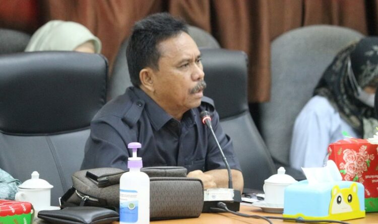 Foto : Anggota DPRD Seruyan Benyamin Pasambe