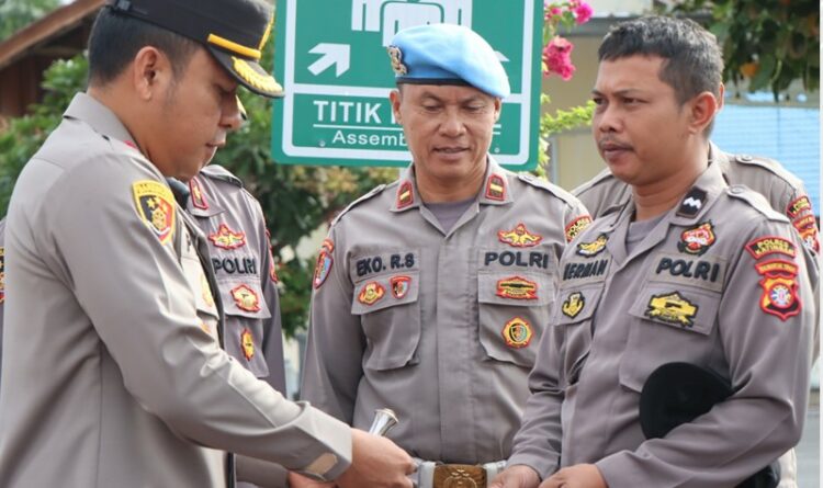 Kapolres Katingan AKBP I Gede Putu Widyana ketika melakukan inspeksi mendadak di mapolres, Selasa (7/2/2023).