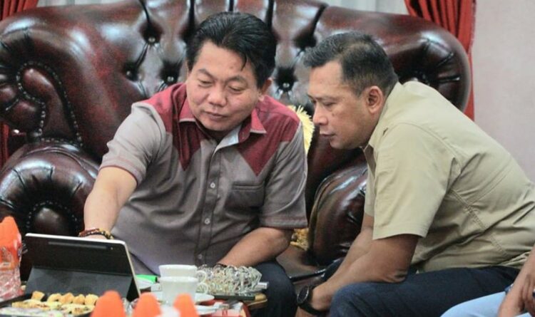 Keterangan : Ketua DPRD Kalteng Wiyatno (kiri) dan Danrem 102 / Panju Panjung Brigjen TNI Bayu Permana (Kanan). (ist)