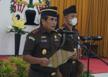 Keterangan : Suasana pelantikan pejabat baru di lingkungan Kejati Kalteng. (ist)