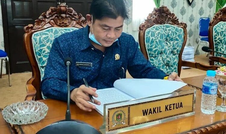 Wakil Ketua I DPRD Kabupaten Katingan Nanang Suriansyah ketika ditemui, Senin (27/2/2023).