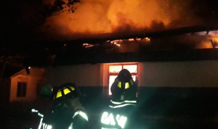 Gedung LPPM UPR Hangus Terbakar