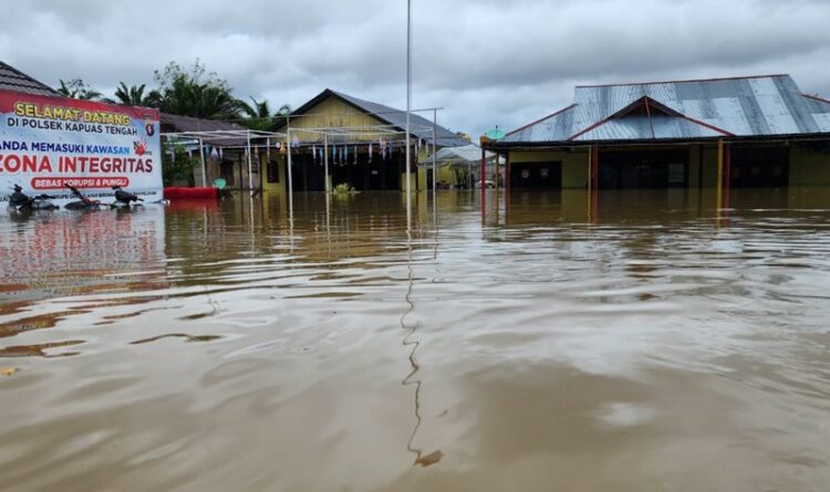 Ket foto: Bencana Banjir melanda 7 desa di Kecamatan Kapuas Tengah.
