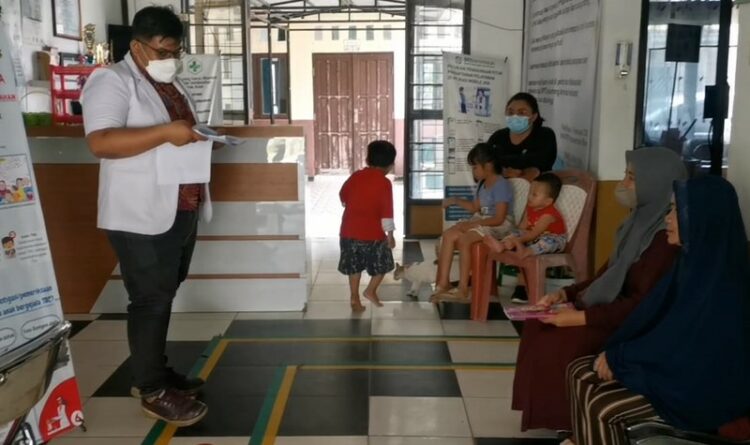 Foto : Dinkes dan IDAI Pulang Pisau melakukan sosialisasi dan penyuluhan penyakit TBC pada peringatan HTBS Tahun 2023.