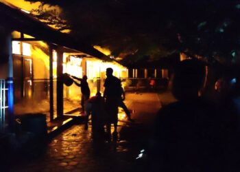 Diduga Korsleting Listrik, Dua Kelas SMAN 5 Palangka Raya Hangus Terbakar