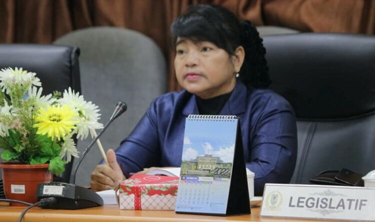 Foto : Anggota DPRD Seruyan, Atinita