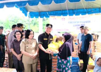 Pemkab Gumas Adakan Operasi Pasar Murah