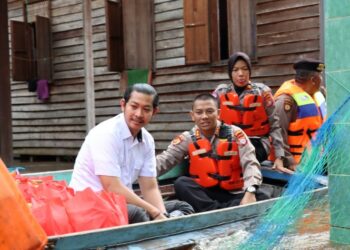 Kapolres Barsel Terjun Langsung Lihat Kondisi  Warga Terdampak Banjir