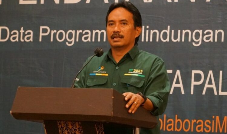 Teks Foto : Kepala BPS Kota Palangka Raya, Amos Adam Residul.