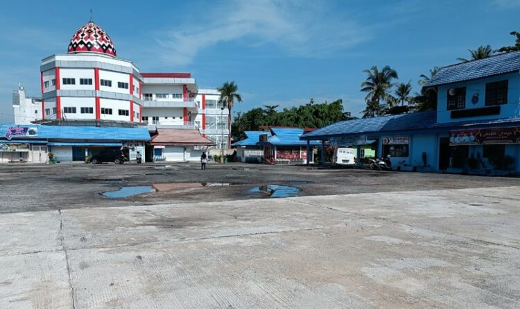 Foto : Kondisi terminal Patih Rumbih Sampit di Jalan MT Haryono, Kamis 13 April 2023.