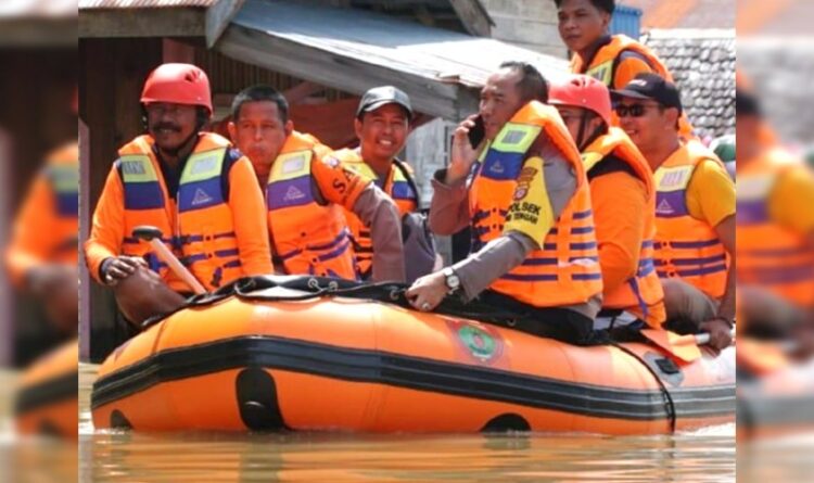 Tim Gabungan di Kerahkan Bantu Masyarakat Terdampak Bencana Banjir di Pujon
