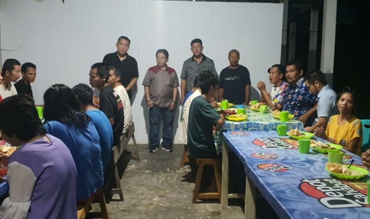 Keterangan : Suasana kunjungan Ketua DPRD Kalteng, Wiyatno (Tengah) ke Yayasan JAM Palangka Raya. (Ist)