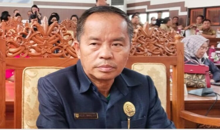 Foto : Anggota DPRD Kabupaten Gumas Polie L Mihing