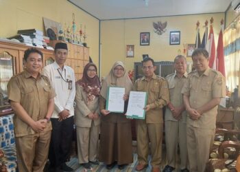 DP3APPKB MoU dan SMAN 1 Selat Terkait Program Bangga Kencana