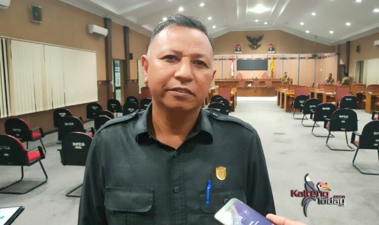Foto - Wakil Ketua l DPRD Kotim, Rudianur.(Fit)..