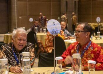 Rektor UPR Hadiri Peluncuran Buku “Kepemimpinan Menuju Universitas Berkelas Dunia”