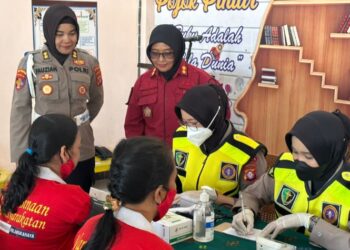 Sambut Hari Jadi Polwan Ke-75, Polda Kalteng Sambangi WBP di Lapas Perempuan Kelas IIA Palangka Raya