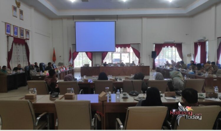 Foto - Kegiatan Rapat Dengar Pendapat DPRD Barito Selatan (shan)