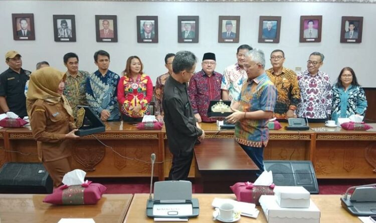 Keterangan - Suasana Kunker DPRD Lampung ke DPRD Kalteng. (ist)