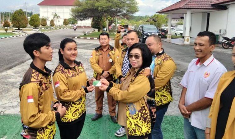 Wakil Bupati Lepas Perserta Kontingen Porprov di Sampit